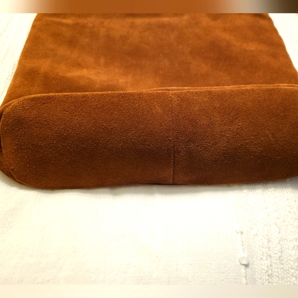 M.I.L.A. Suede Cross body bag - Picture 4 of 5